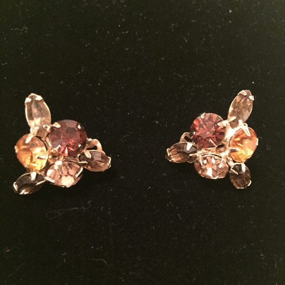 VINTAGE ALICE CAVINESS CLUSTER OF CRYSTAL EARRINGS - Picture 2 of 3